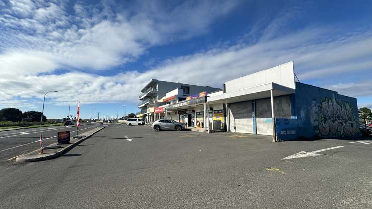 888 Papamoa Beach Road Papamoa Beach_1