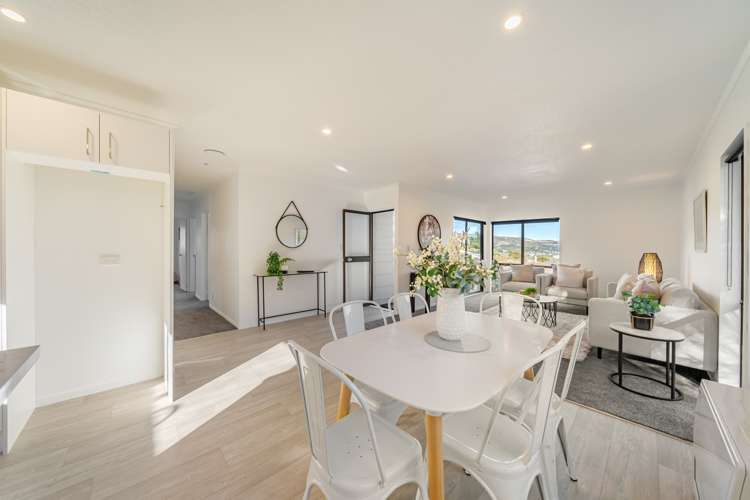 8 Forglen Place Tawa_13