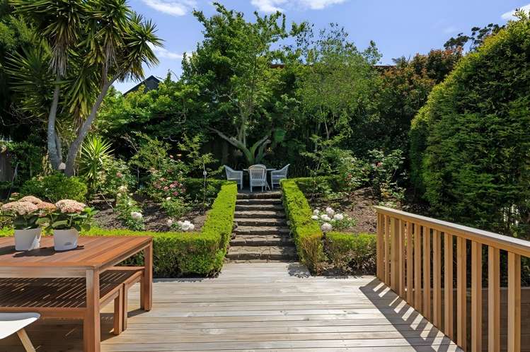 2/14 Monteith Crescent_0