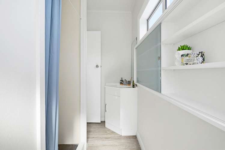 8 Herewini Street Titahi Bay_6