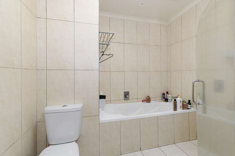 2/46 Peachgrove Road Hamilton East_9