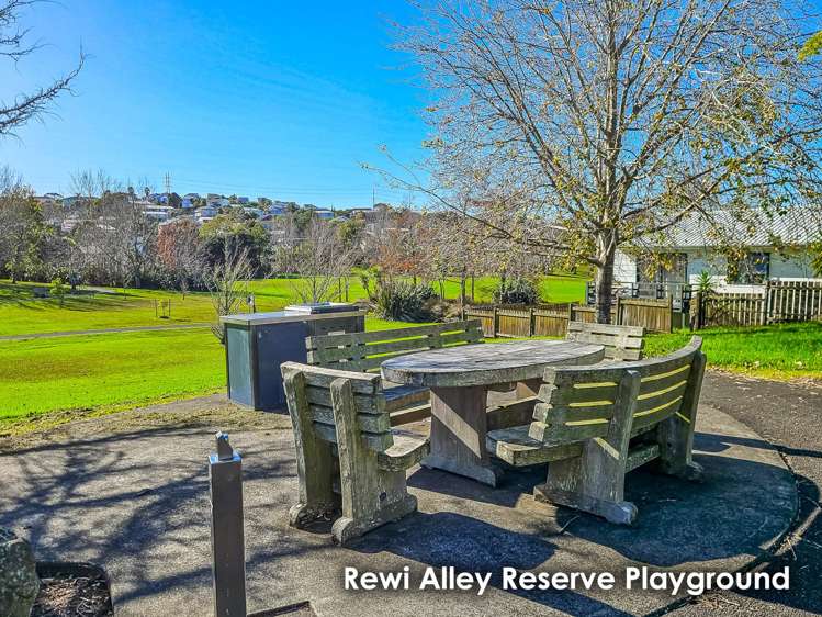 33 Trias Road Totara Vale_24