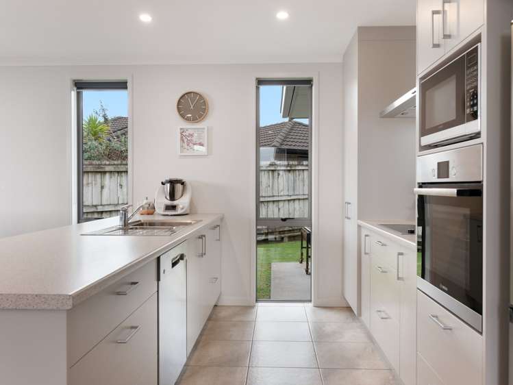 10 Sable Lane Pyes Pa_17