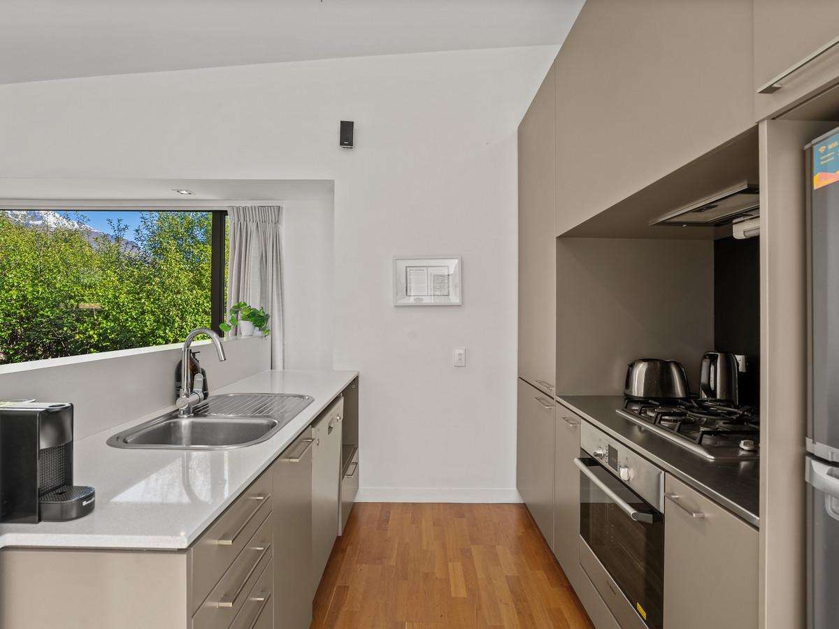 11/89 Thompson Street_2