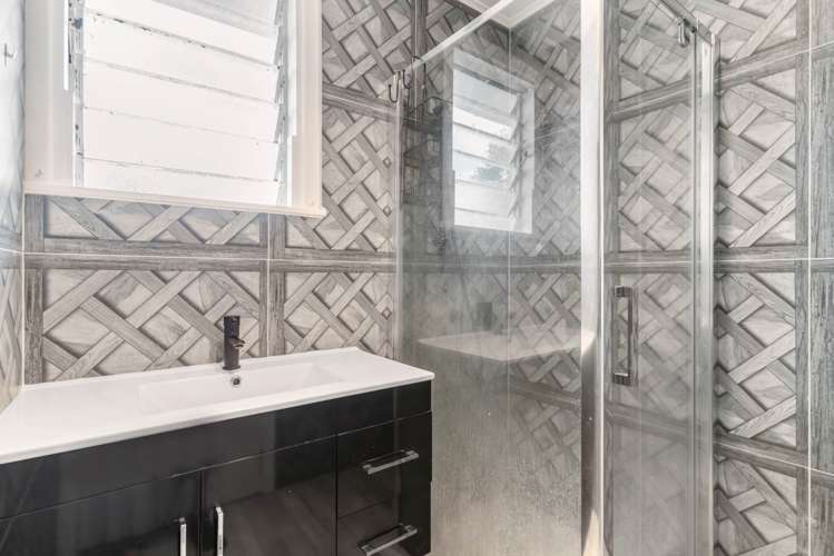 111 White Swan Road Mount Roskill_17