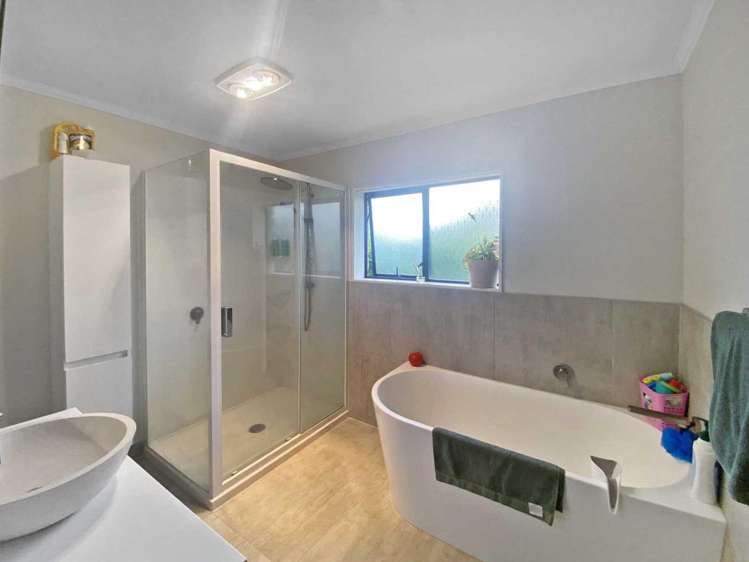 7 Norfolk Drive 1235_15