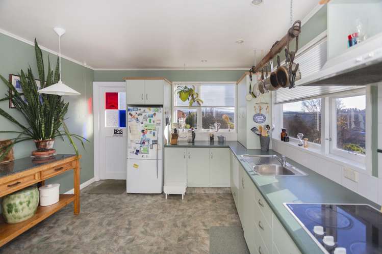 9 Greta Street Glenview_5