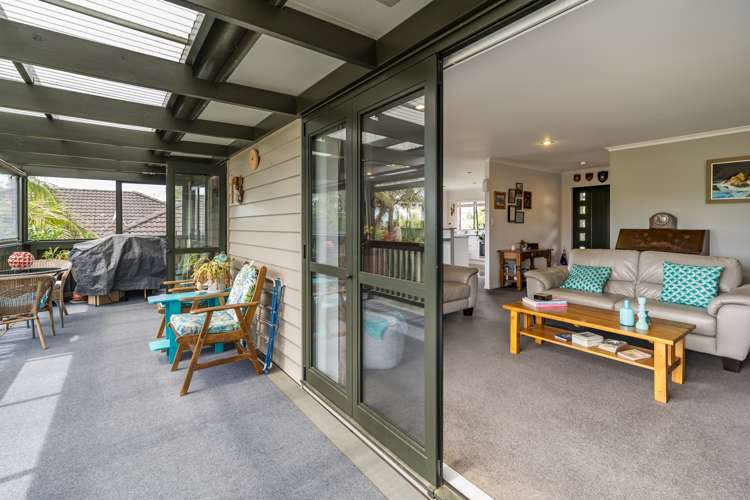 6 Bloomfield Rise Stanmore Bay_9