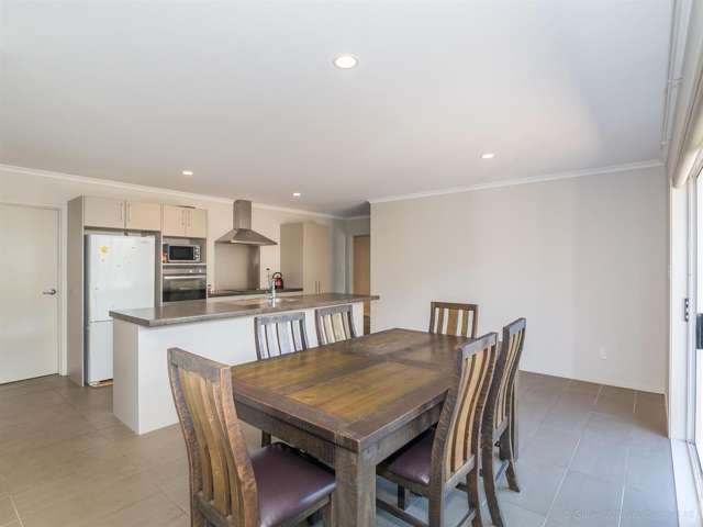 31 King Charles Drive Kingsley Heights_2