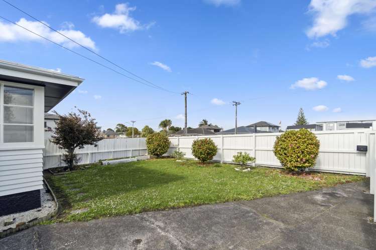 42 Churchill Avenue Manurewa_10