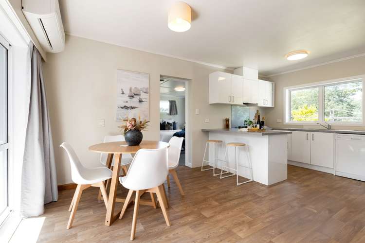 19 Mabian Crescent Deanwell_7