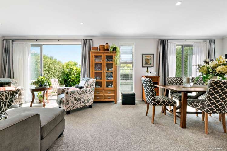 5 Barcliff Terrace Gulf Harbour_1