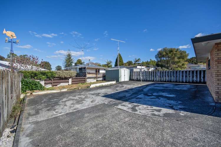 10 Elm Place Tikipunga_14