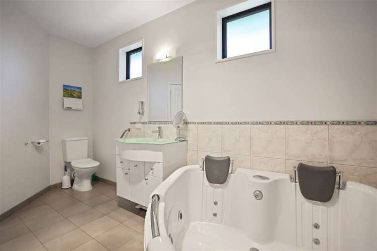 198 Harrison Street Allenton_23