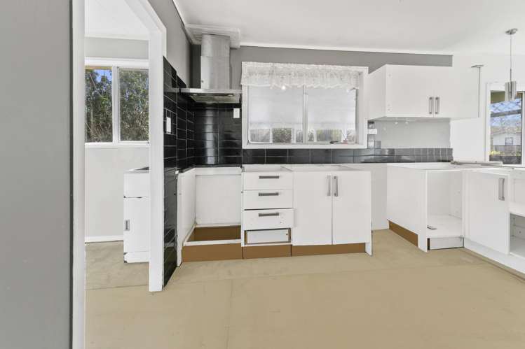 54 Sikkim Crescent Clover Park_7