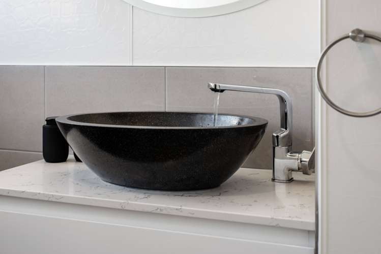 48 Sapphire Drive Hairini_19