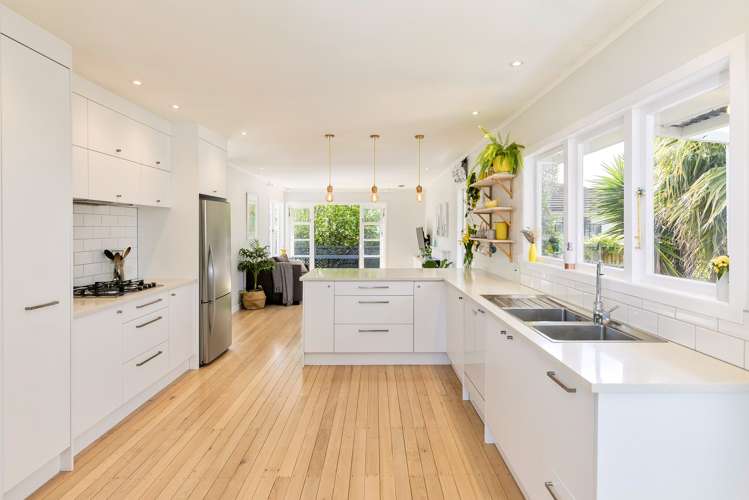 9 Devon Street Te Atatu South_11