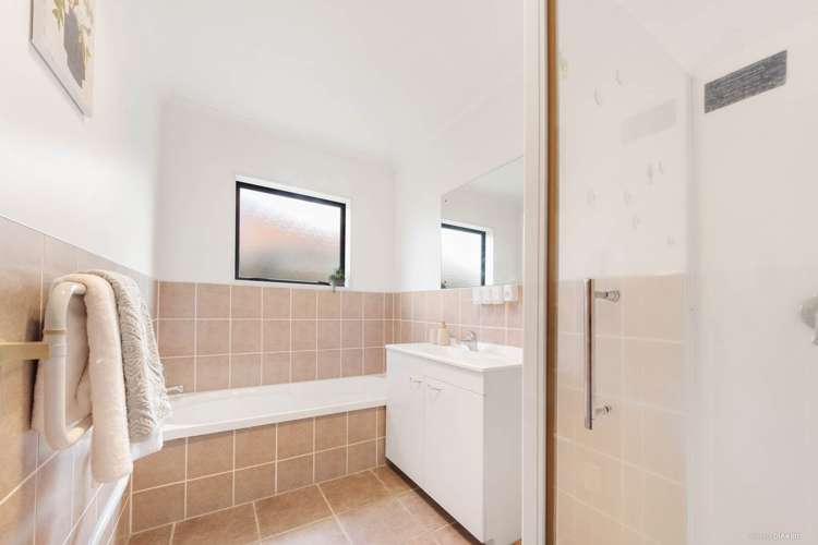 1 Broberg Lane Flat Bush_12