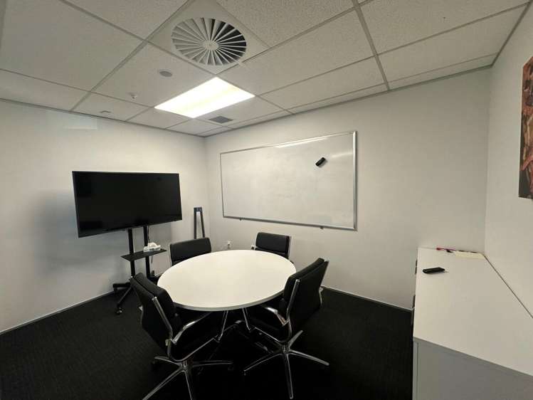 8 Gloucester Park Road Onehunga_3