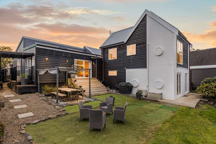 15 Roland Road Greenhithe_19