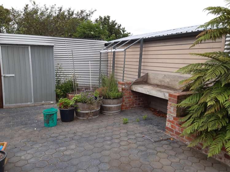 726 Ferry Road Woolston_13