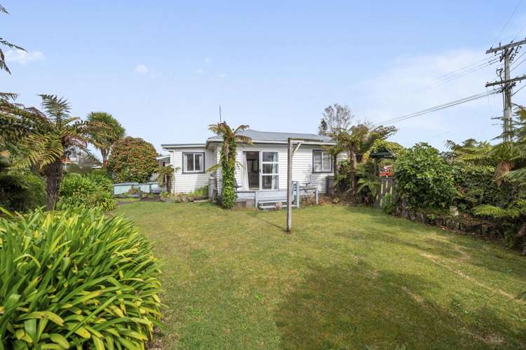 2 Holden Avenue Holdens Bay_13