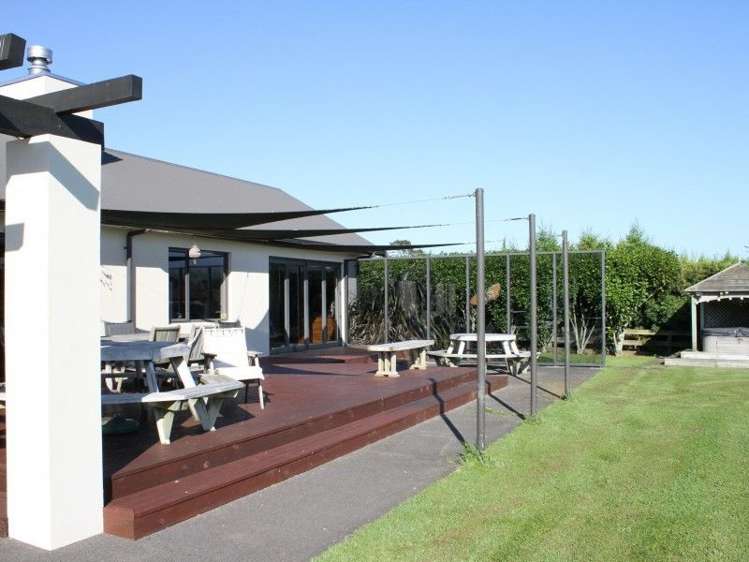 1355 Mountain Road Inglewood_39