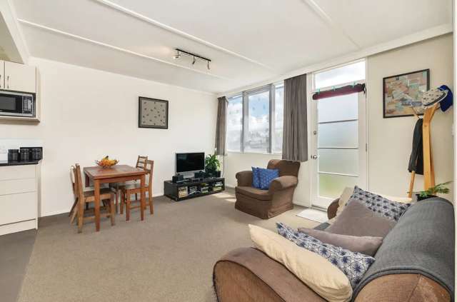 13/31 Blease Street New Lynn_2