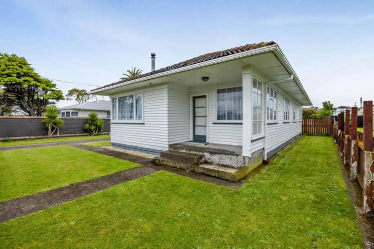 20 McLean Street Hawera_23