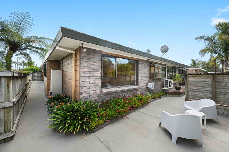 738a River Road Chartwell_12