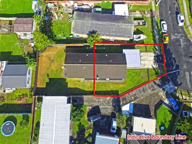 2/11 Lynette Place Mangere_1