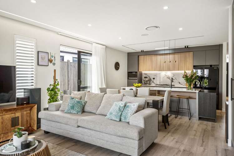 37 Matahae Crescent Milldale_7