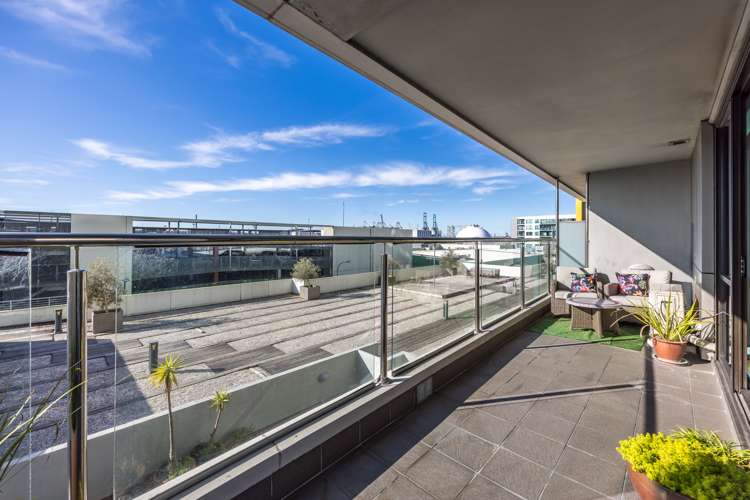 601/18 Beach Road Auckland Central_14