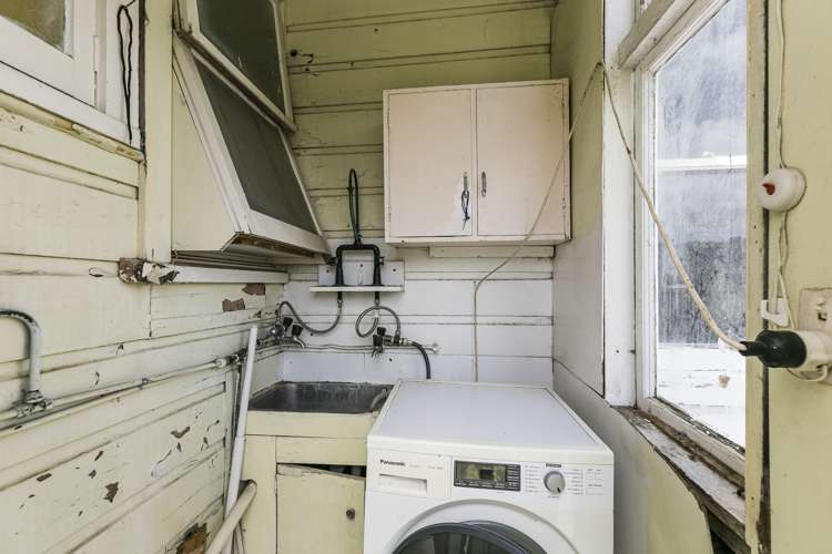 62 Herald Street Berhampore_17