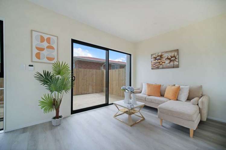 40E Friesian Drive Mangere_14