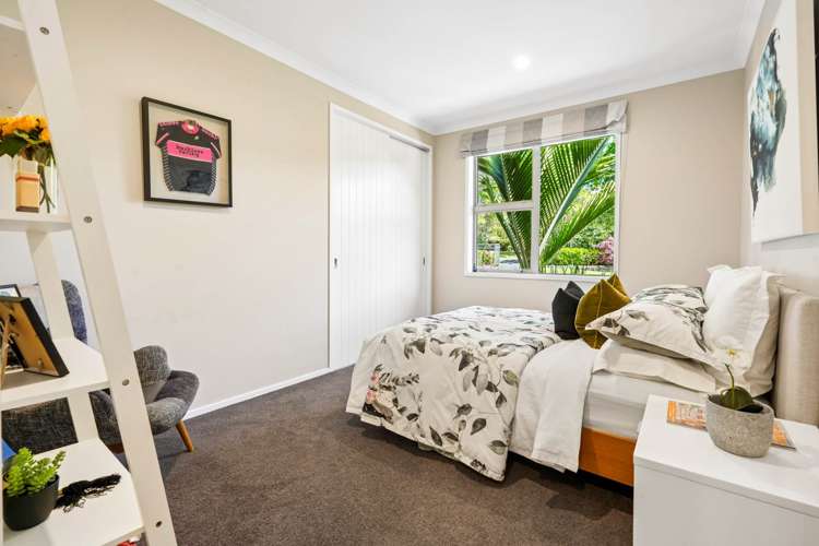 27 Kingfisher Grove Greenhithe_23