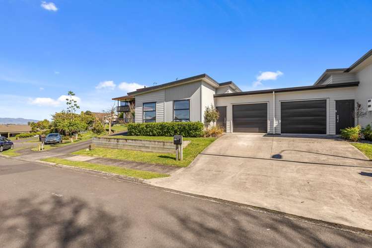 2/2 Summit Terrace Dinsdale_11