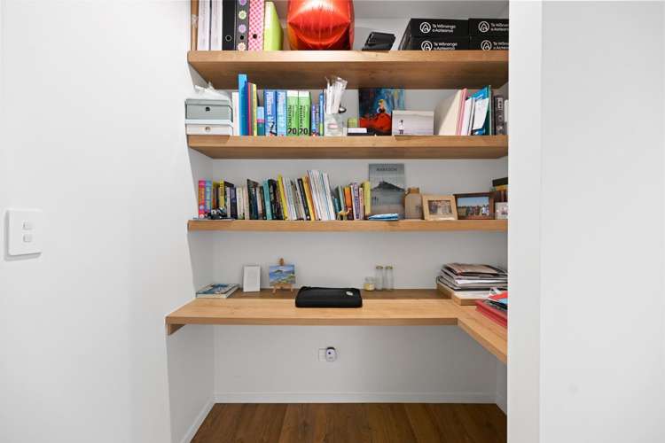 402 Lake Road 2610_15