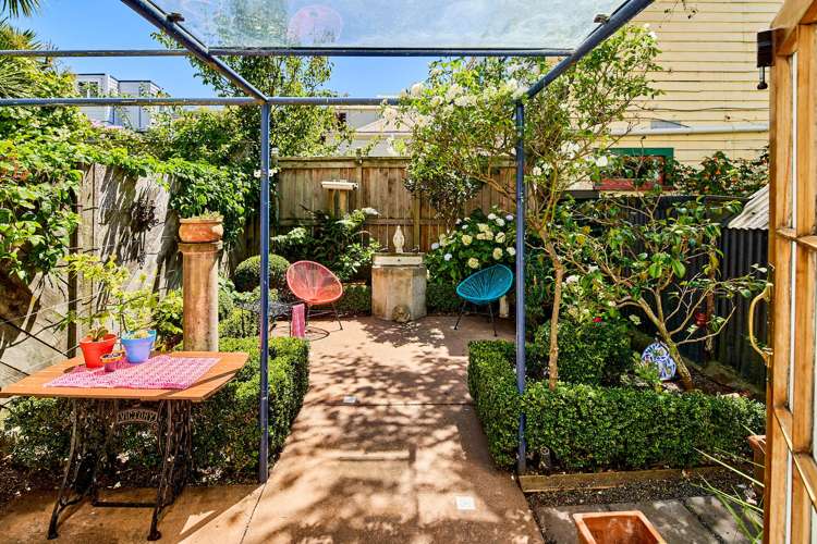 6 Porritt Avenue Mount Victoria_17