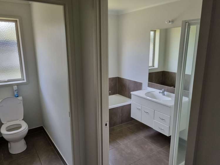 198 St James Drive Huntington_10