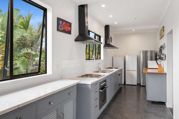 305 Main Road Tairua_10