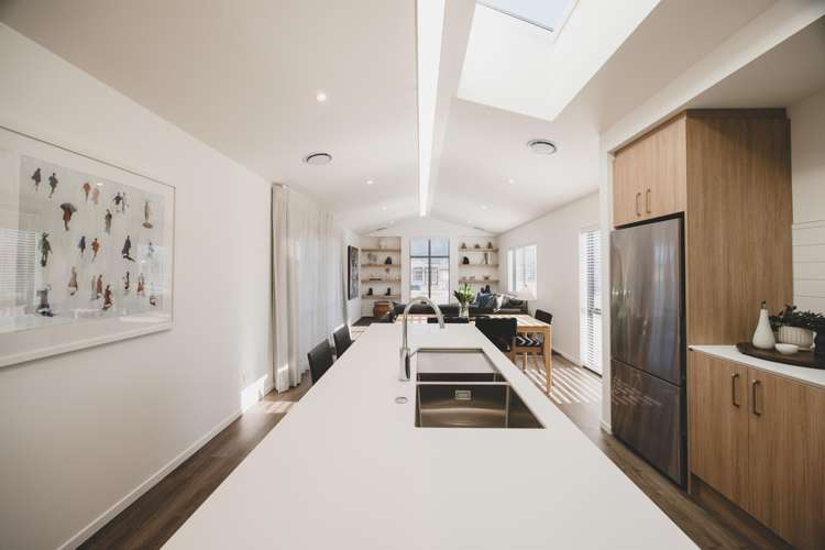 1 Pinn Street Lake Hawea_9