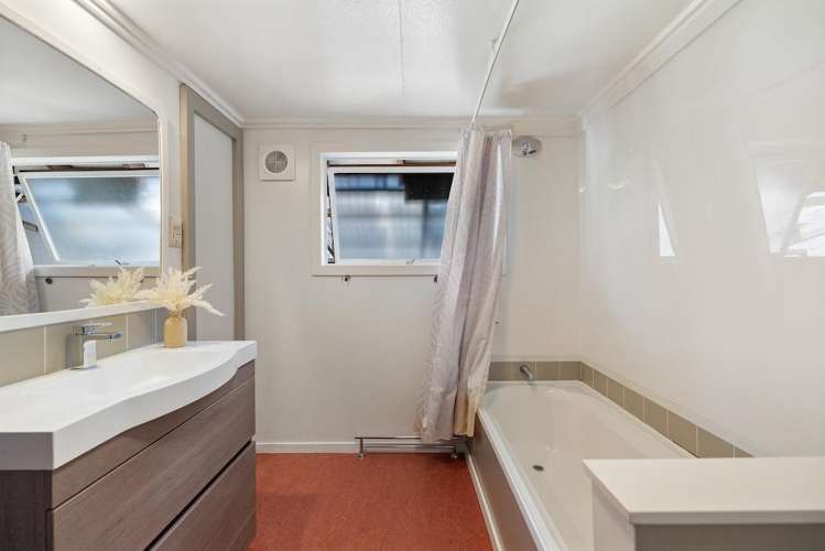 44 Arawata Terrace Sunshine Bay_15