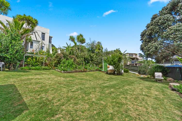 5 Berridge Road Muriwai_16