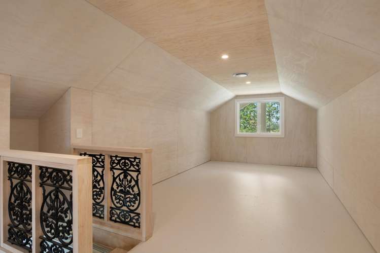 25 Bay End Rarangi_22