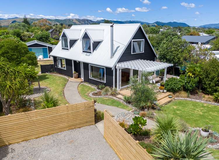 16 Ngapaki Street Waikanae Beach_30