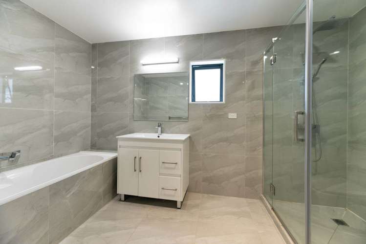 18B Riverpark Crescent Henderson_8