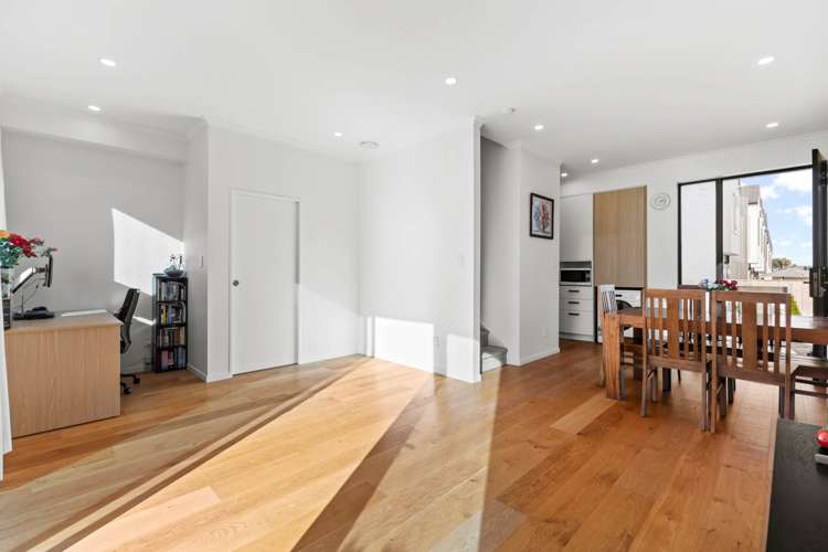 32 Waipuhinui Way Wiri_3