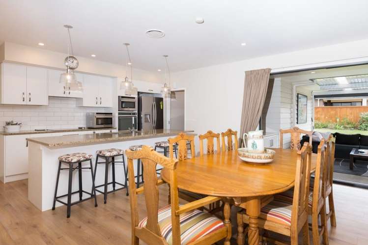 26 Jelas Drive Riverhead_14