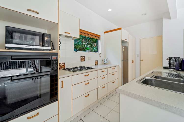 2/17 Infidel Place Torbay_6